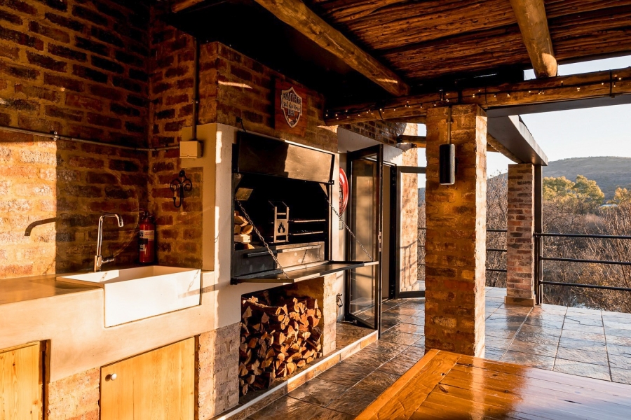 8 Bedroom Property for Sale in Potchefstroom Rural North West